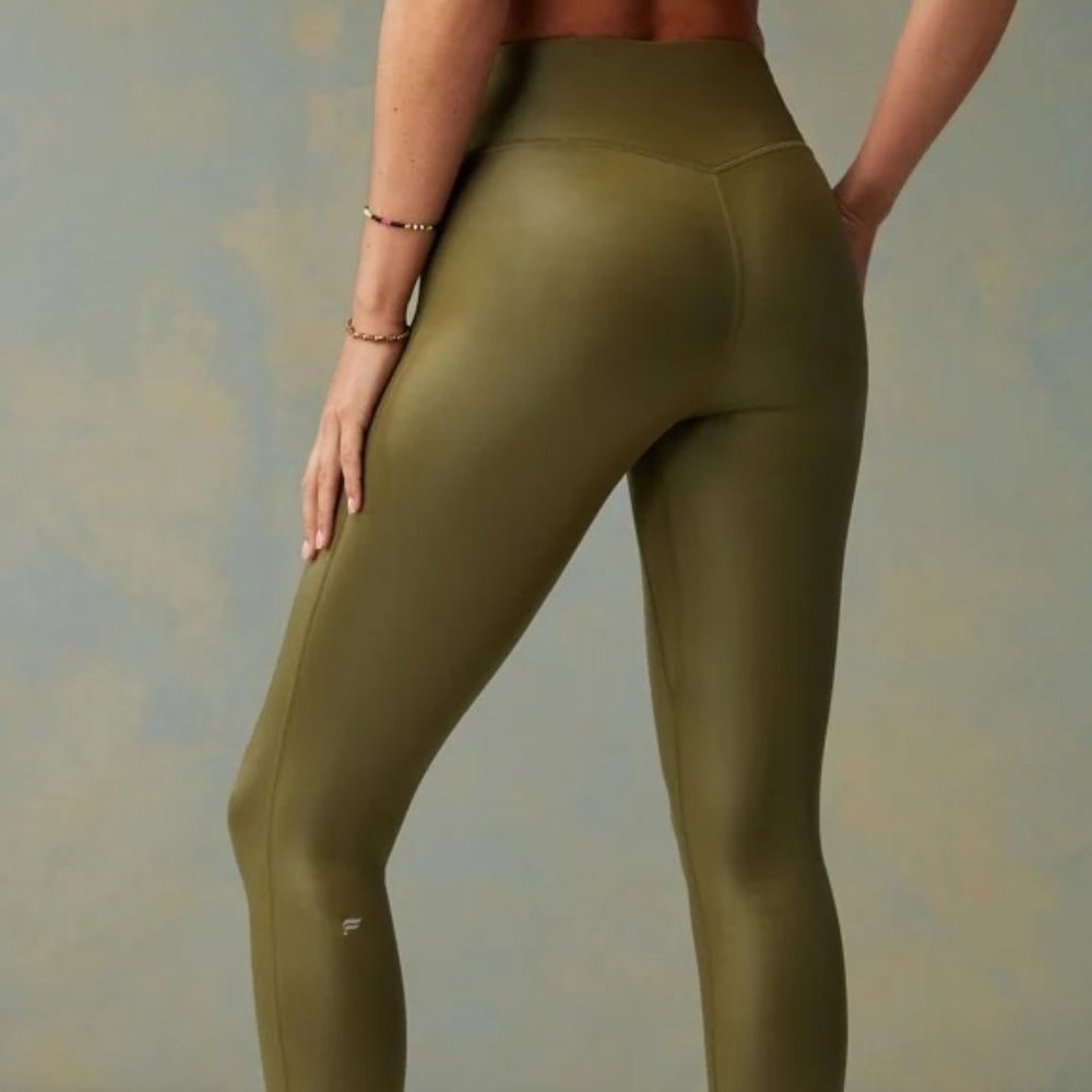 FABLETICS KHLOE KARDASHIAN EDIT HIGH WAIST SHINE LEGGING NWT XXL GREEN